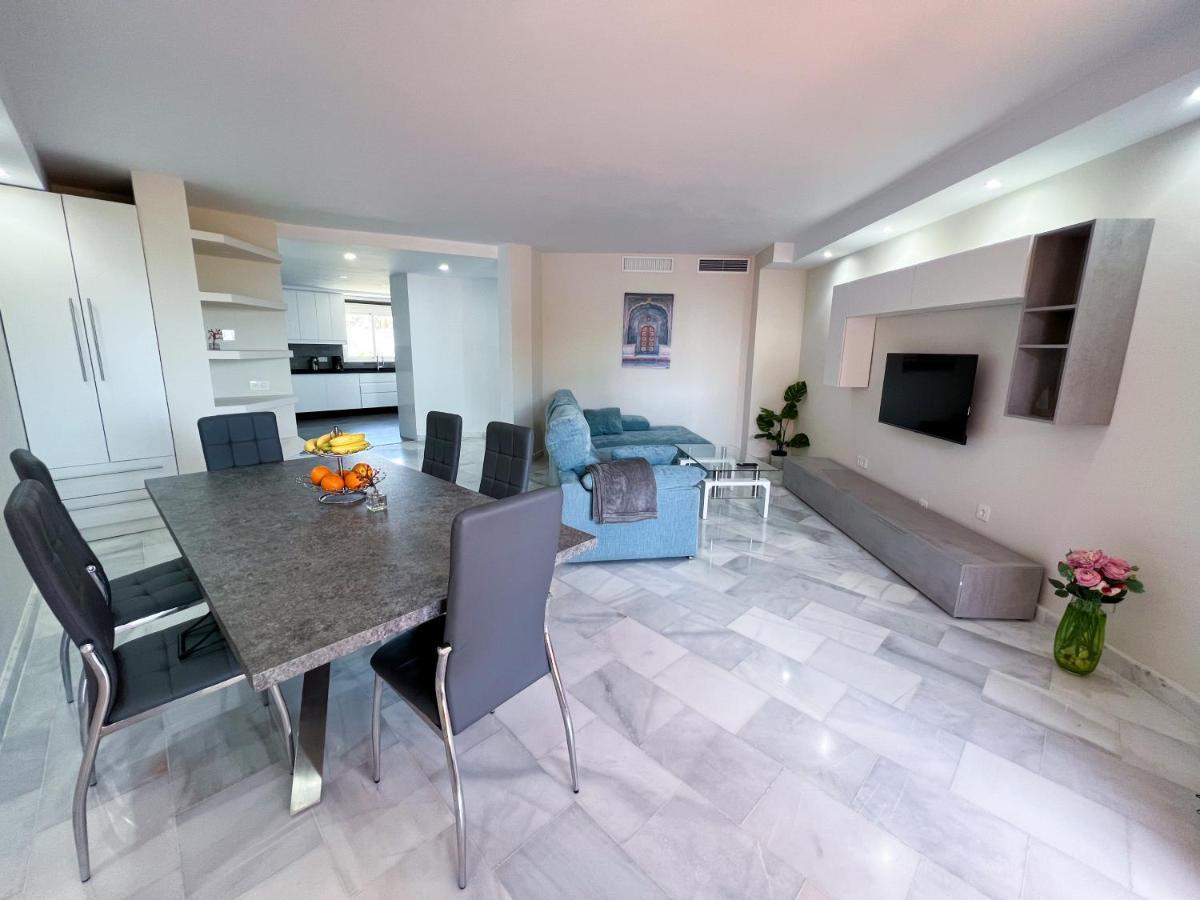 Luxury Three Bedroom Apartment At Estepona Exterior foto